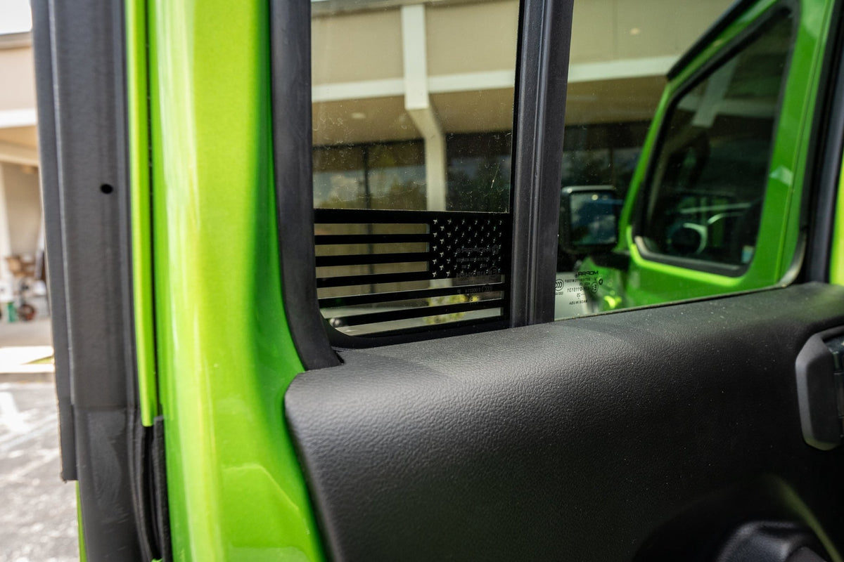 Acrylic Rear Window Flags - 2018+ Wrangler JL / 2020+ Gladiator JT - Dot's Car Visors