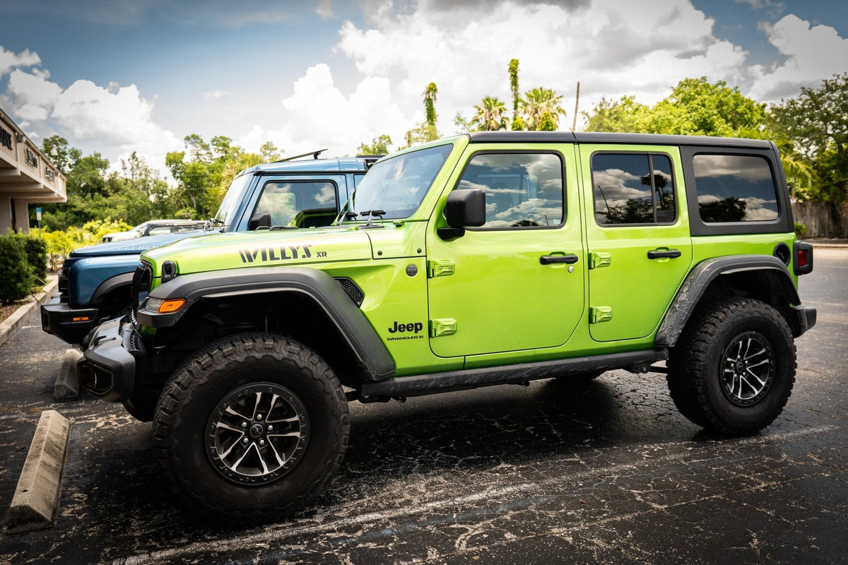 Acrylic Rear Window Flags - 2018+ Wrangler JL / 2020+ Gladiator JT - Dot's Car Visors