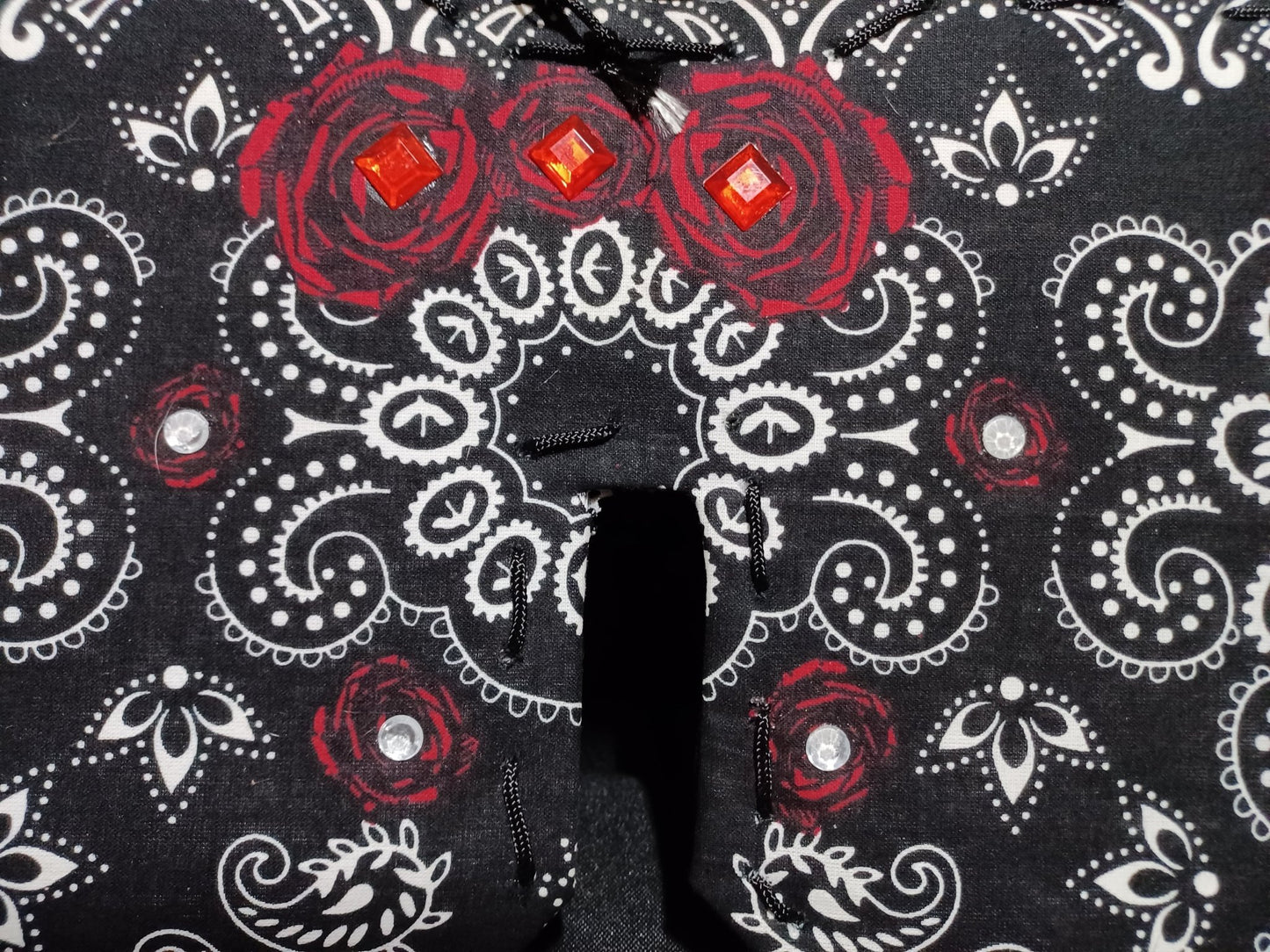 Black Bandana Car Visor with Red Roses & Gemstone Accents for Stylish Sun Protection - Dot's Car Visors