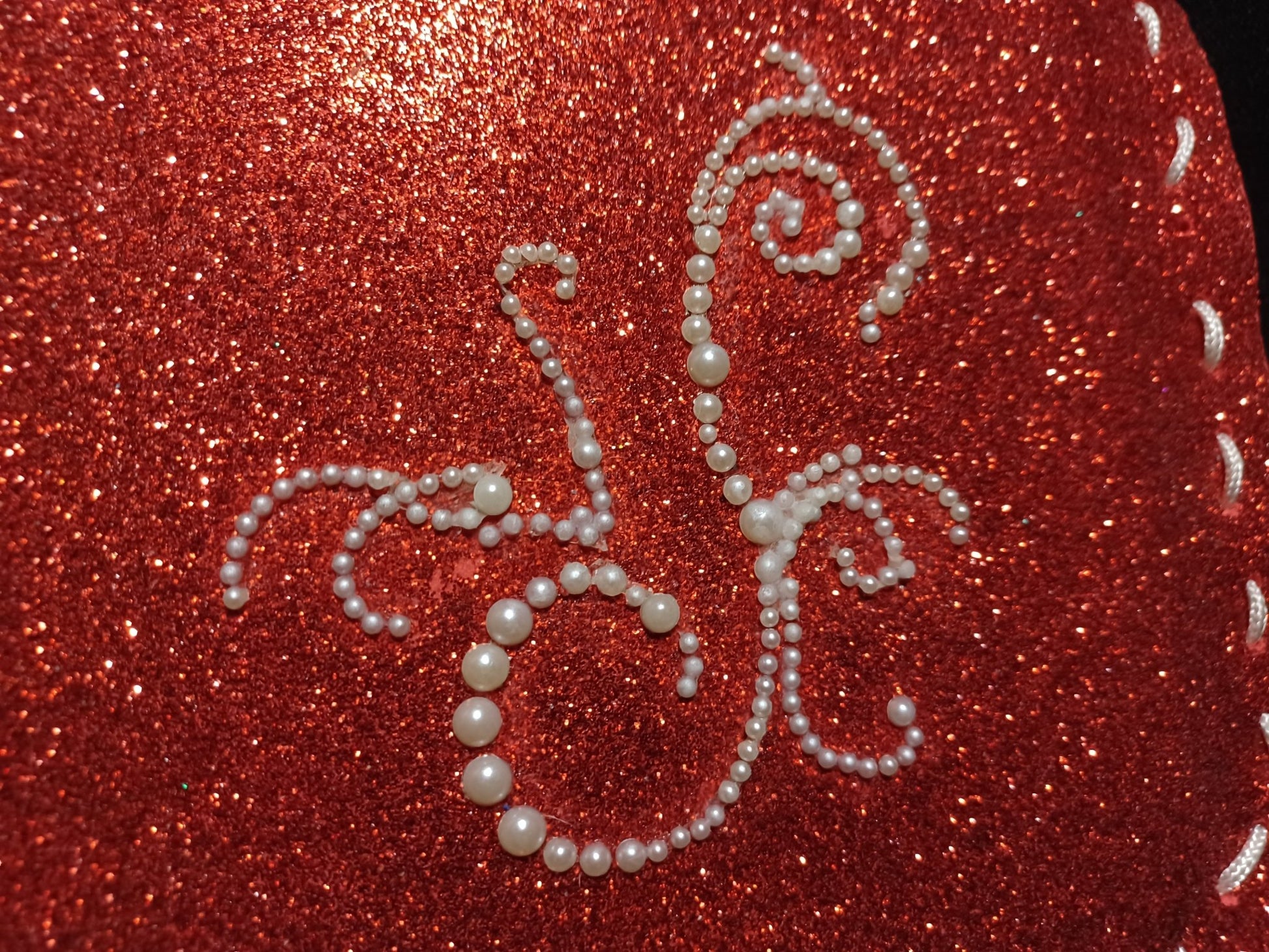 Glittery Red/Pearl Beads Car Visor - Dot's Car Visors