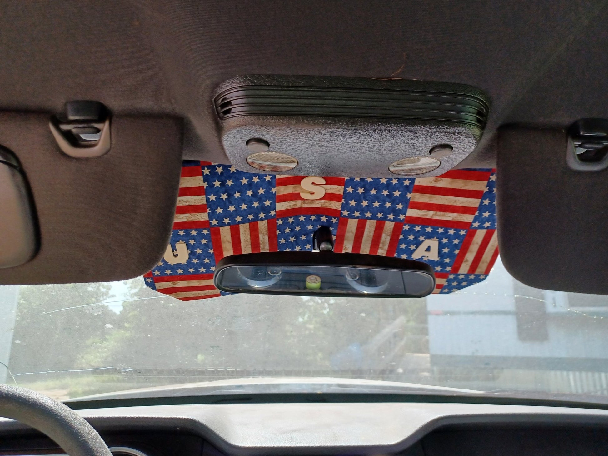 USA Car Visor - Dot's Car Visors